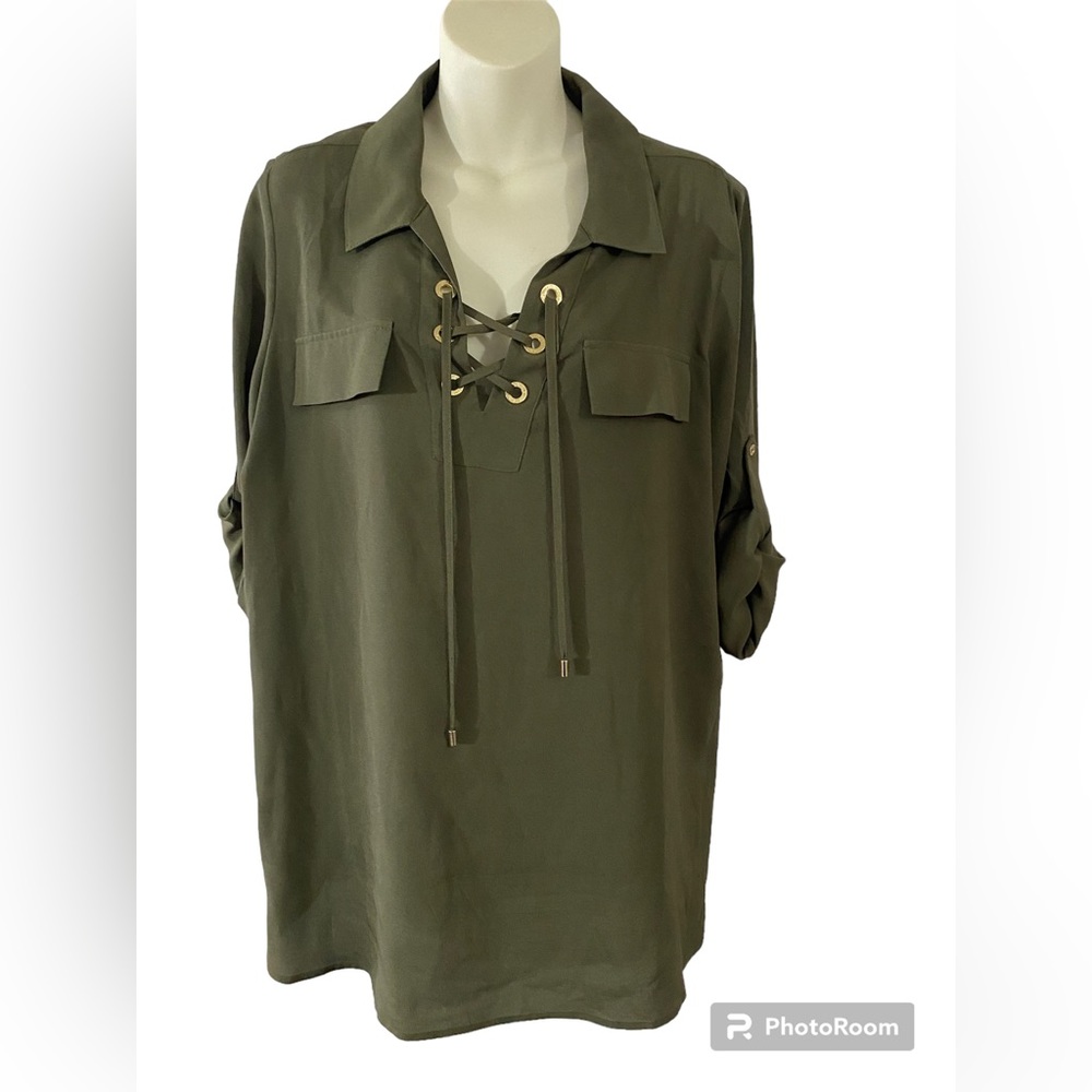 Calvin Klein tunic style blouse. EUC. Size large